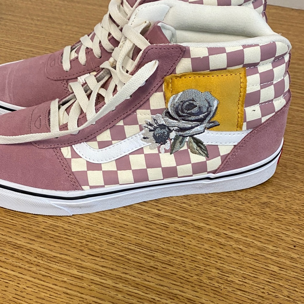 Vans Women's Rose Checkered High-Top Sneakers - Picture 7 of 11